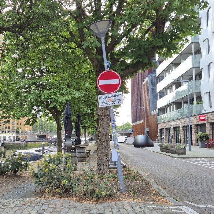 Straatmeubilair